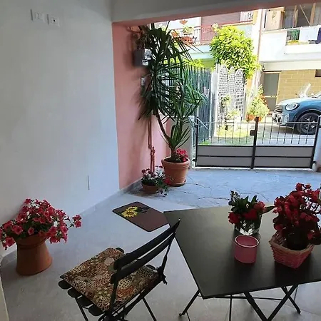 La Butterfly Apartment